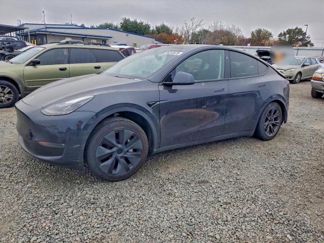 Фото 1 - TESLA MODEL Y