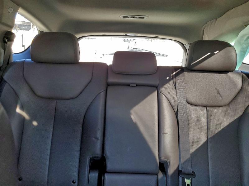 Фото 10 - HYUNDAI SANTA FE