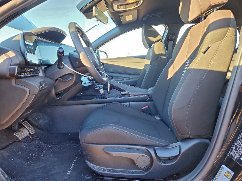 Фото 7 - HYUNDAI ELANTRA