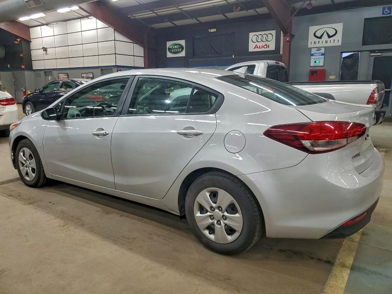 Фото 2 - KIA FORTE