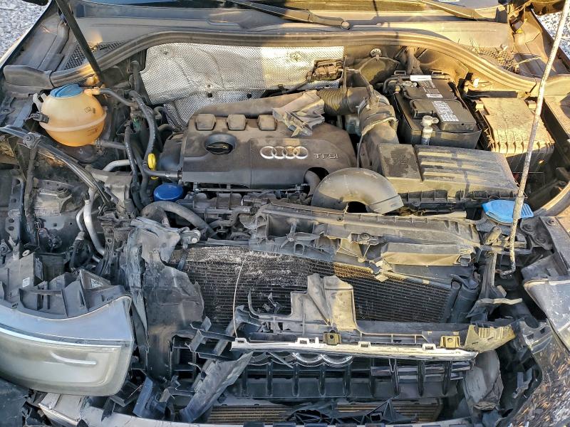 Фото 12 - AUDI Q3