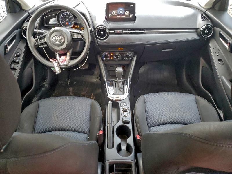 Фото 8 - TOYOTA YARIS