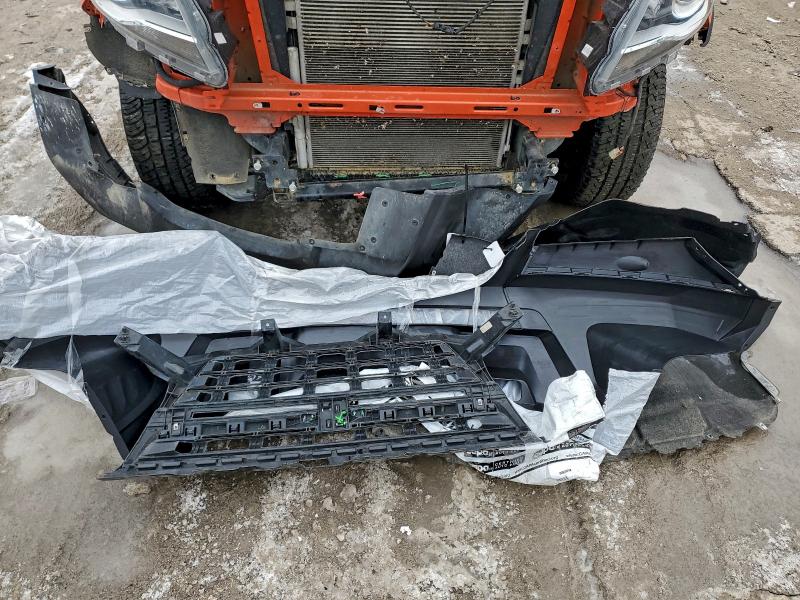 Фото 12 - CHEVROLET COLORADO