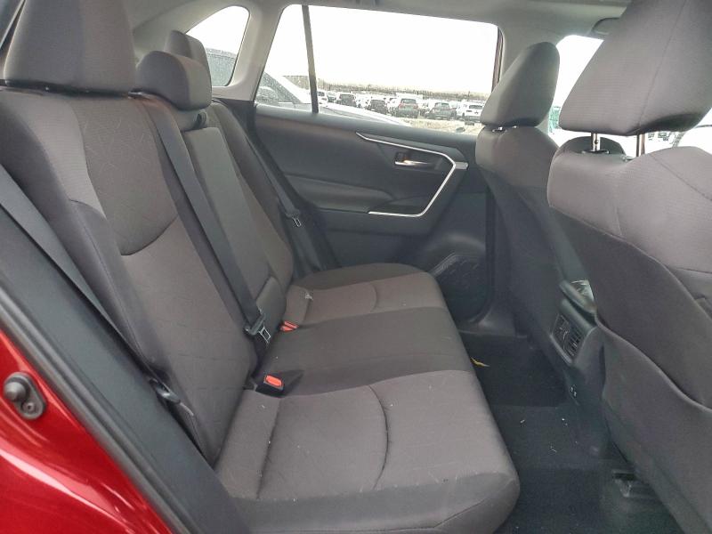 Фото 11 - TOYOTA RAV4