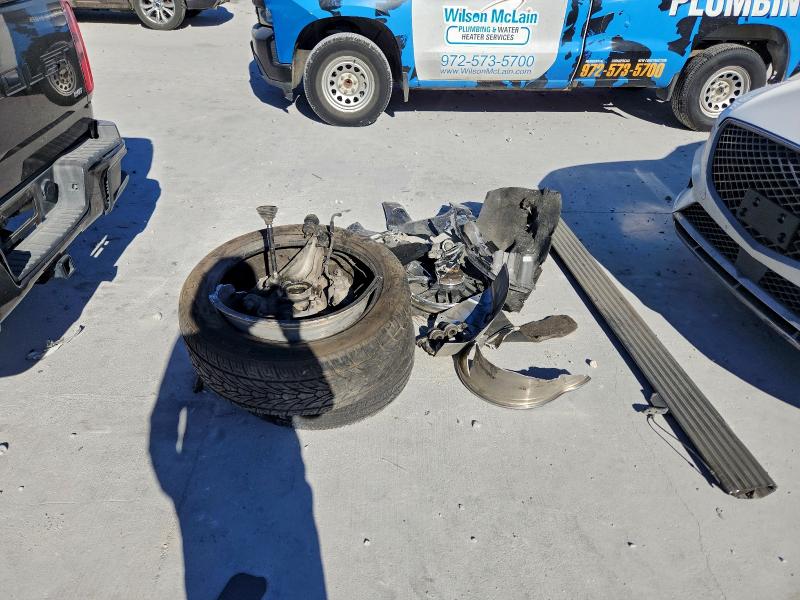 Фото 12 - CHEVROLET COLORADO