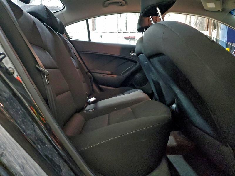 Фото 10 - KIA FORTE