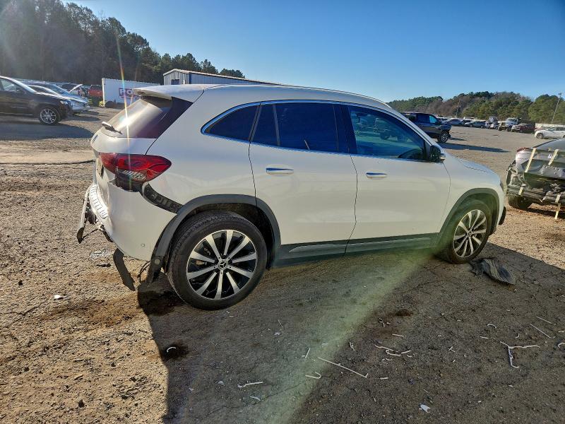 Фото 3 - MERCEDES-BENZ GLA-CLASS