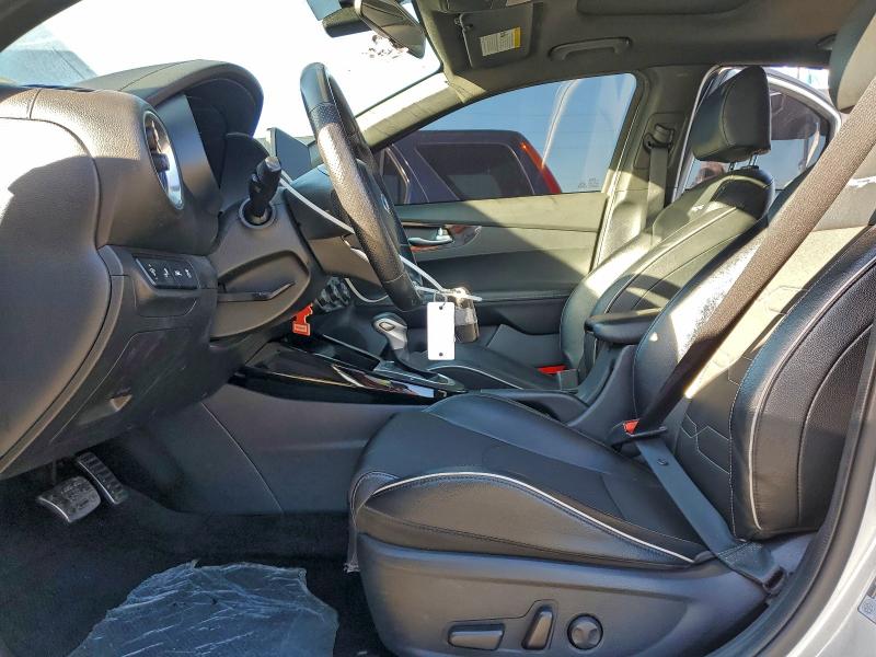 Фото 7 - KIA FORTE