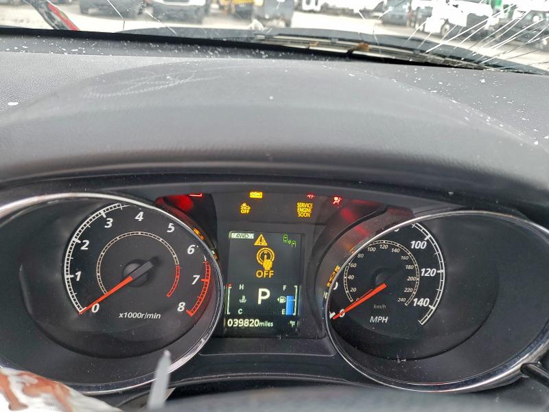 Фото 9 - MITSUBISHI OUTLANDER