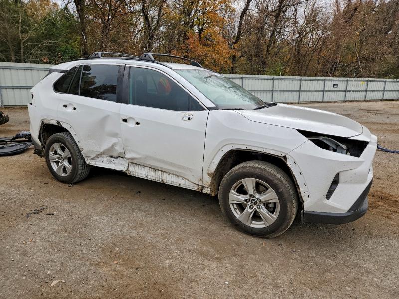 Фото 4 - TOYOTA RAV4