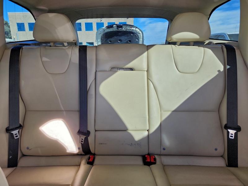 Фото 10 - VOLVO XC60