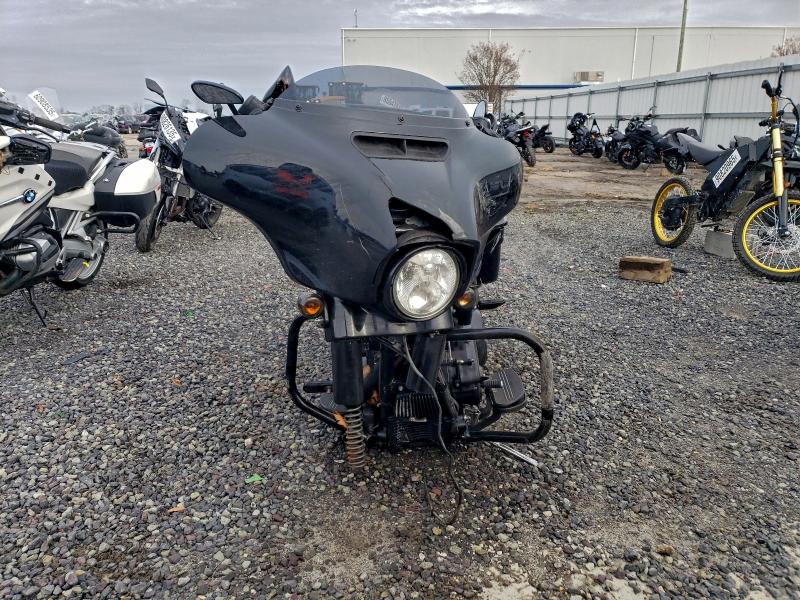 HARLEY-DAVIDSON FLHXS 2020