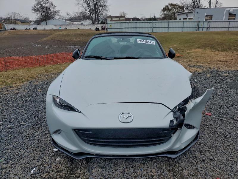 MAZDA MX5 2017 VIN JM1NDAC7XH0120036