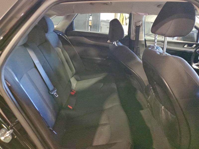 Фото 10 - KIA K5