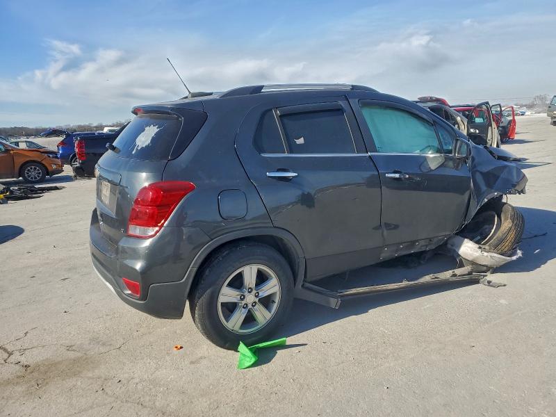 Фото 3 - CHEVROLET TRAX