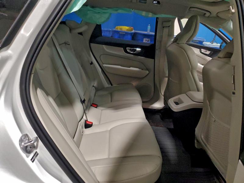 VOLVO XC60 PLUS 2025 VIN YV4M12RC0S1016149