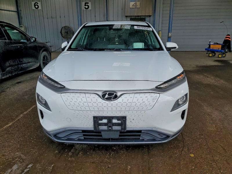 Фото 5 - HYUNDAI KONA