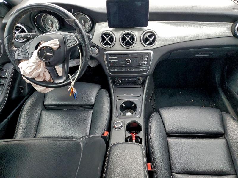 Фото 8 - MERCEDES-BENZ GLA-CLASS