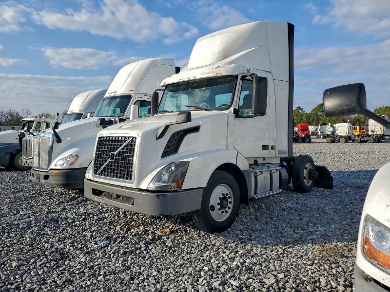 Фото 2 - VOLVO All Models