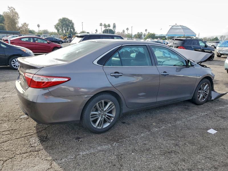 Фото 3 - TOYOTA CAMRY