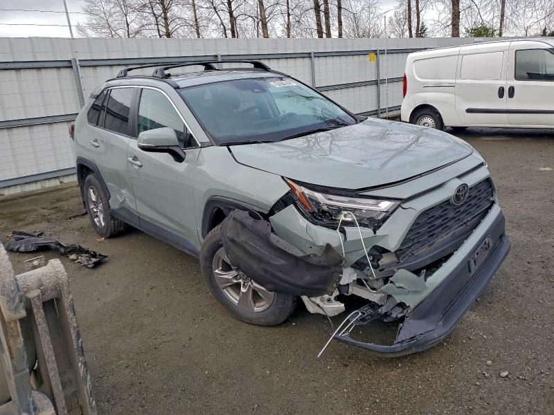 Фото 4 - TOYOTA RAV4