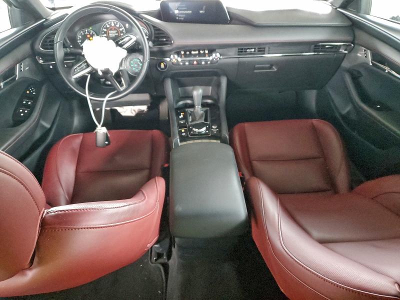 Фото 8 - MAZDA 3