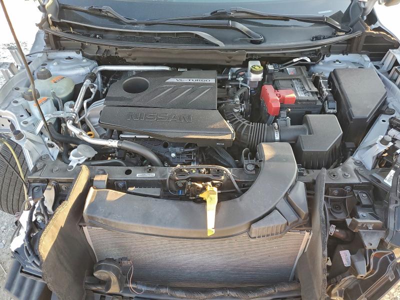 Фото 11 - NISSAN ROGUE