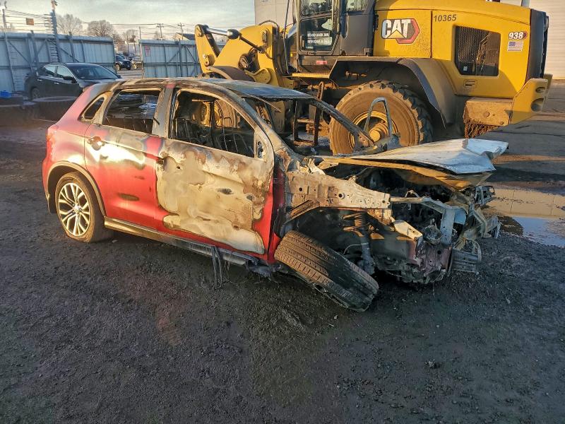 Фото 4 - MITSUBISHI OUTLANDER