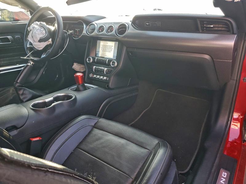 Фото 8 - FORD MUSTANG