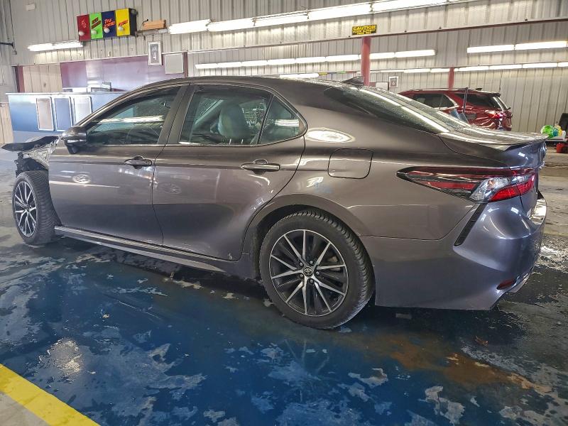 Фото 2 - TOYOTA CAMRY