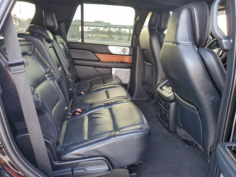 Фото 11 - LINCOLN NAVIGATOR