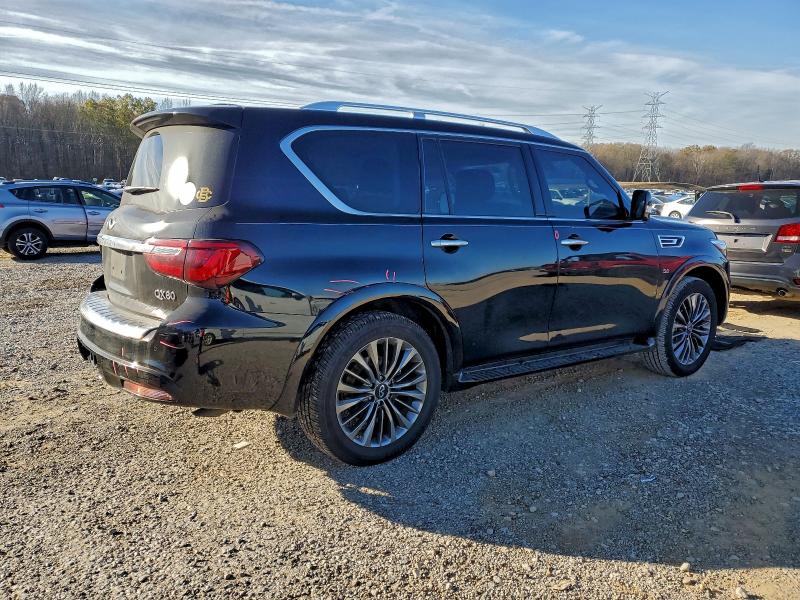 Фото 3 - INFINITI QX80