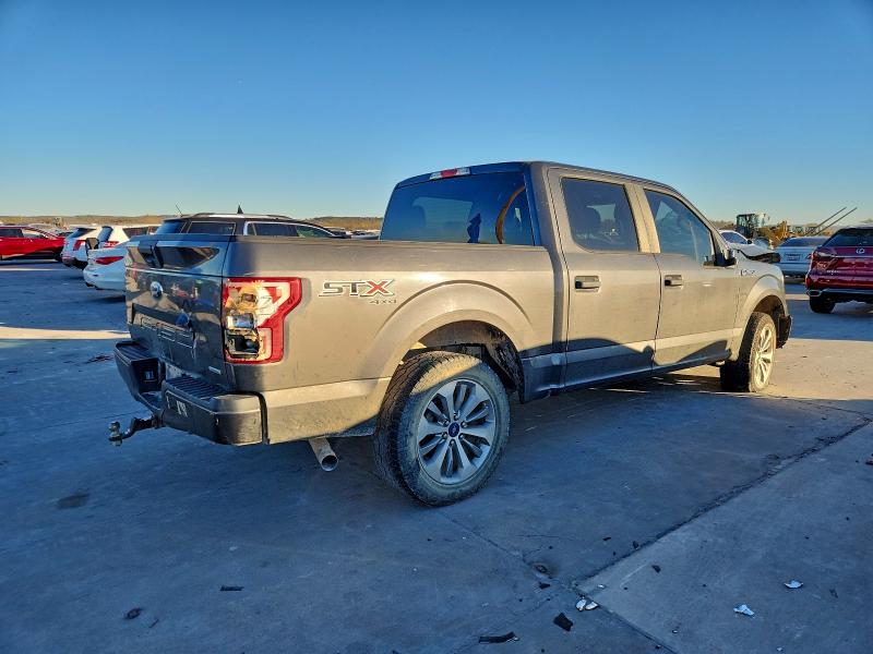 Фото 3 - FORD F-150