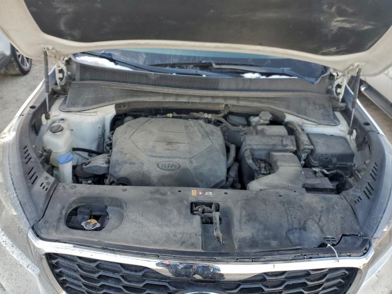 Фото 12 - KIA SORENTO