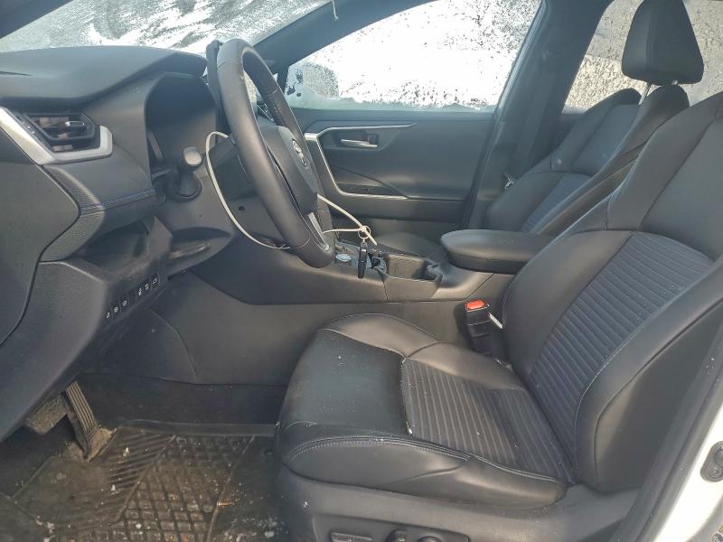 Фото 7 - TOYOTA RAV4