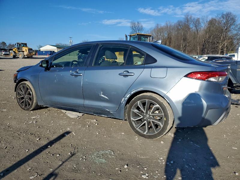 Фото 2 - TOYOTA COROLLA