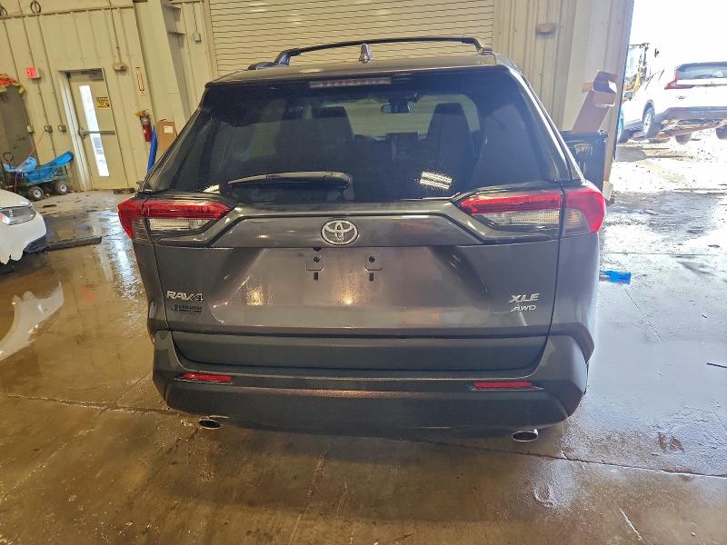 Фото 6 - TOYOTA RAV4