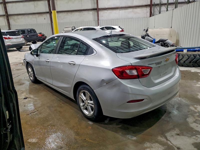 Фото 2 - CHEVROLET CRUZE