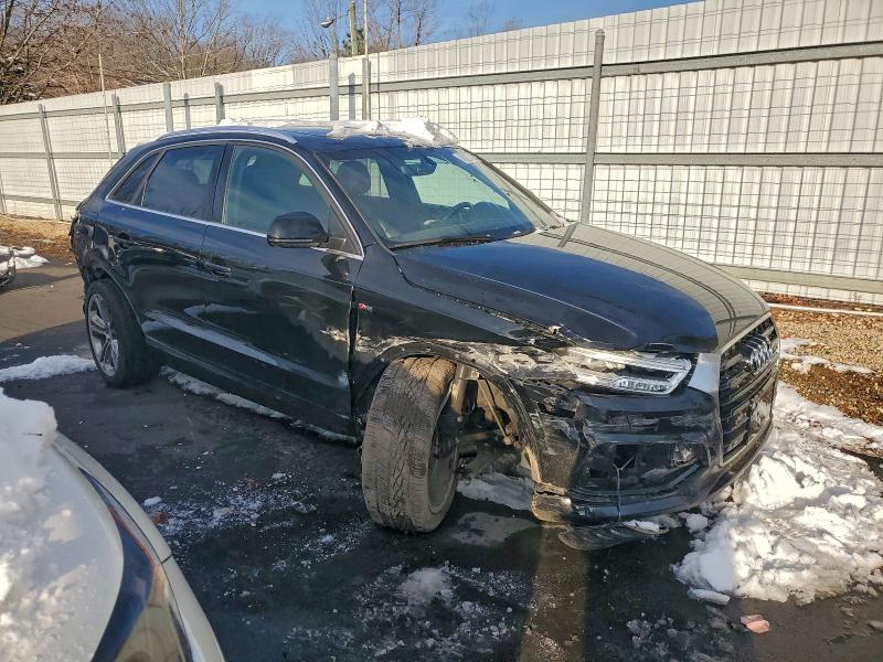 Фото 4 - AUDI Q3