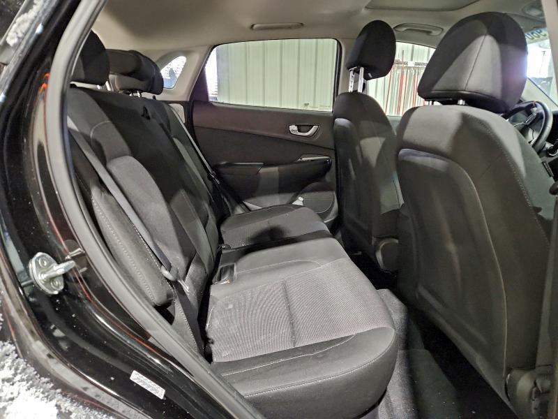 Фото 10 - HYUNDAI KONA