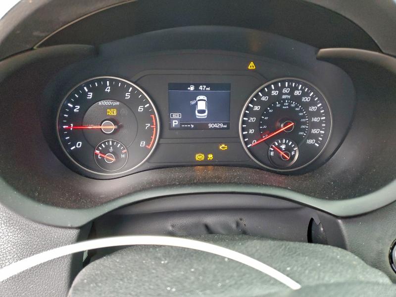 Фото 9 - KIA STINGER