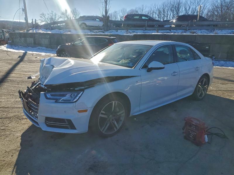 Фото 1 - AUDI A4