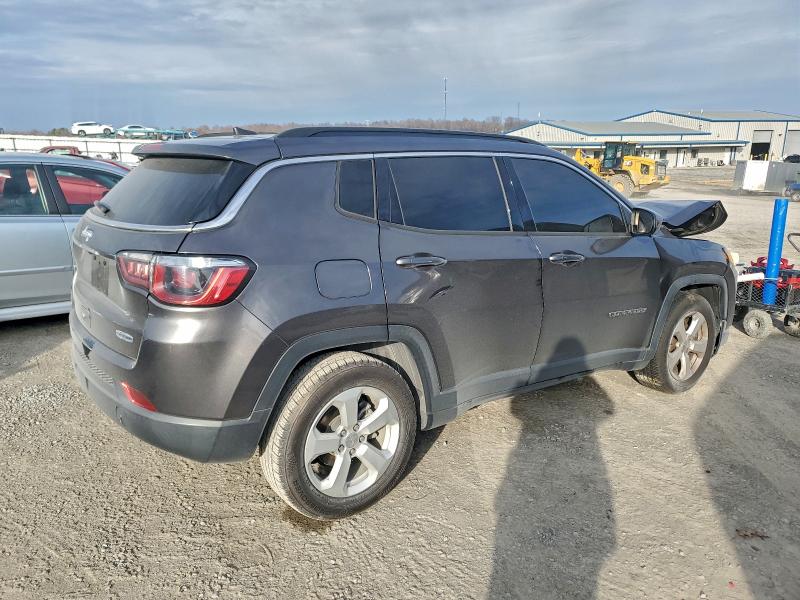 Фото 3 - JEEP COMPASS