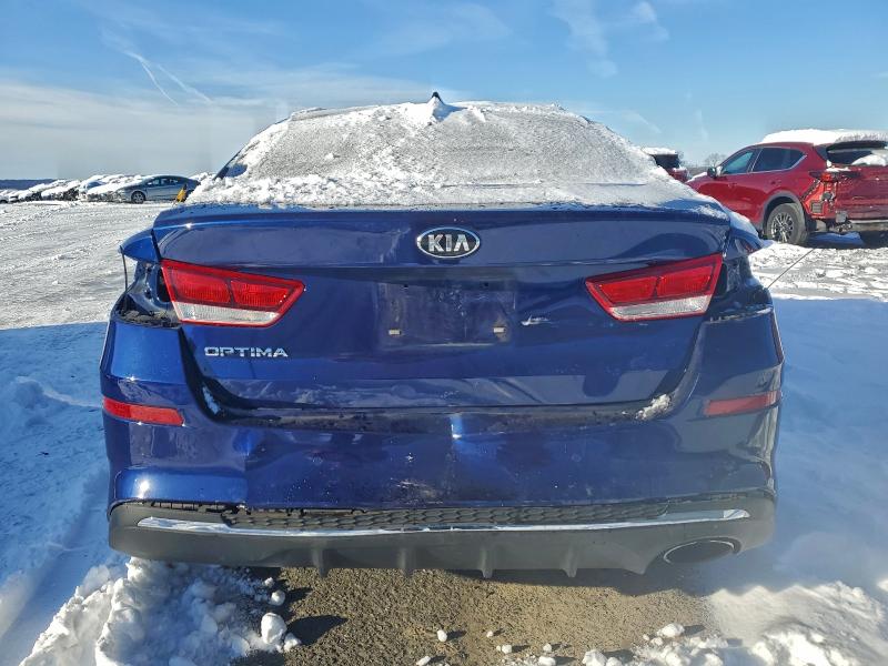 Фото 6 - KIA OPTIMA
