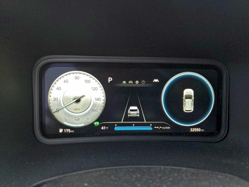 Фото 9 - HYUNDAI KONA