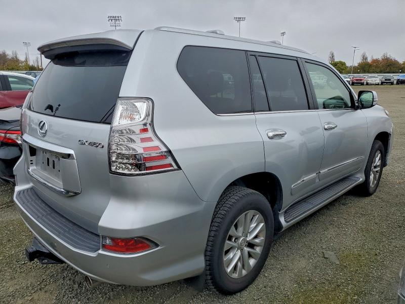 Фото 3 - LEXUS GX