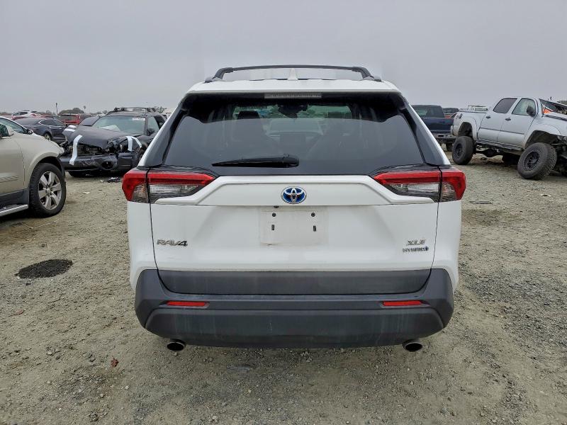 Фото 6 - TOYOTA RAV4