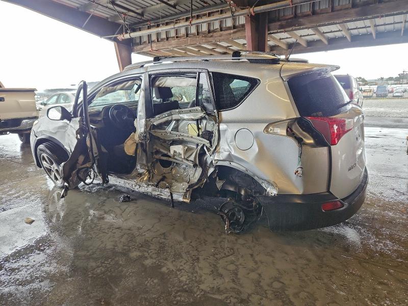 Фото 2 - TOYOTA RAV4