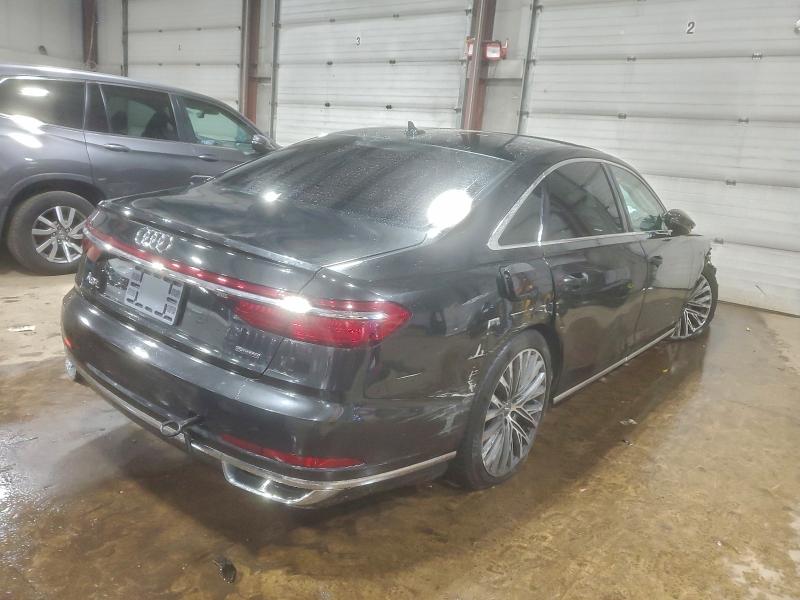 Фото 3 - AUDI A8