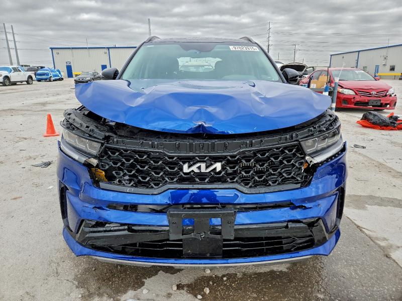 Фото 5 - KIA SORENTO